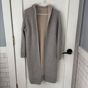 Athleta xxs long cardigan extra fine merino wool. Gorgeous gray and warm khaki